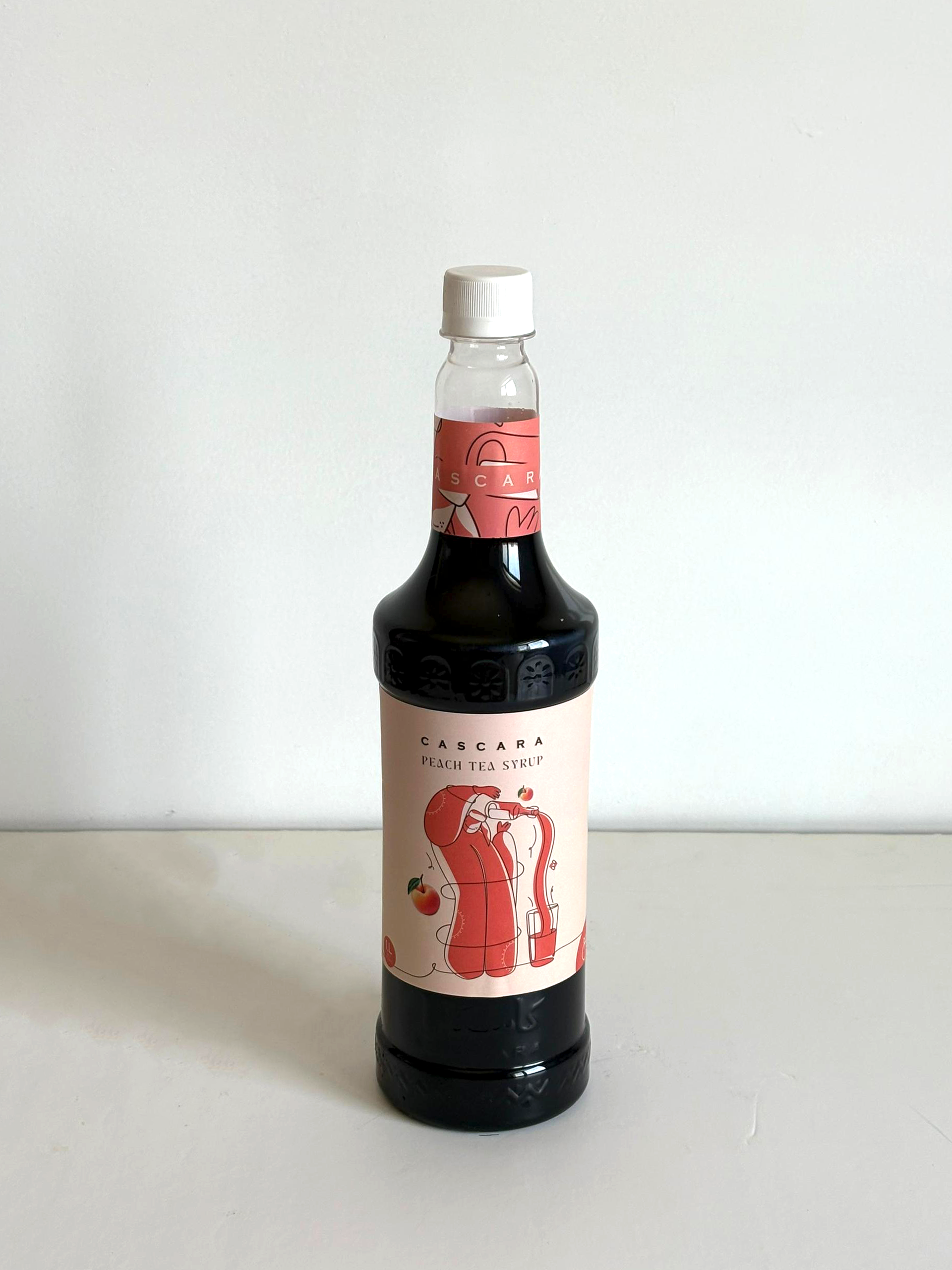 Peach Tea Syrup – 1L – Cascara Co. شراب شاي الخوخ – 1 لتر – شركة كاسكارا - Peach Tea Syrup – 1L – Cascara Co. – 1 – - باركود 768071003190 - CASCARA FLAVORS COMPANY