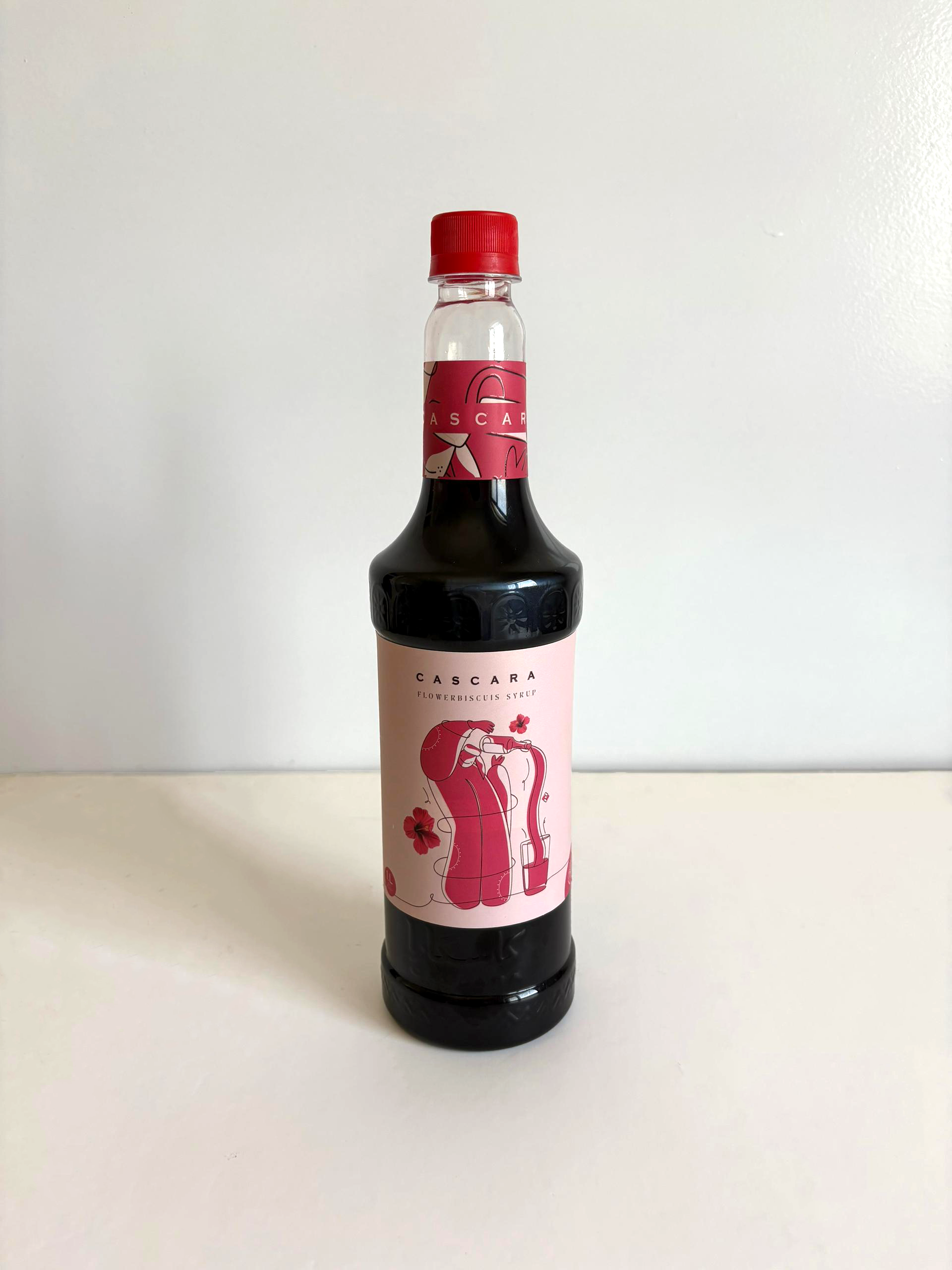 Flowerbiscus Syrup – 1L – Cascara Co. شراب الكركديه المميز – 1 لتر – شركة كاسكارا - Flowerbiscus Syrup – 1L – Cascara Co. – 1 – - باركود 768071003251 - CASCARA FLAVORS COMPANY