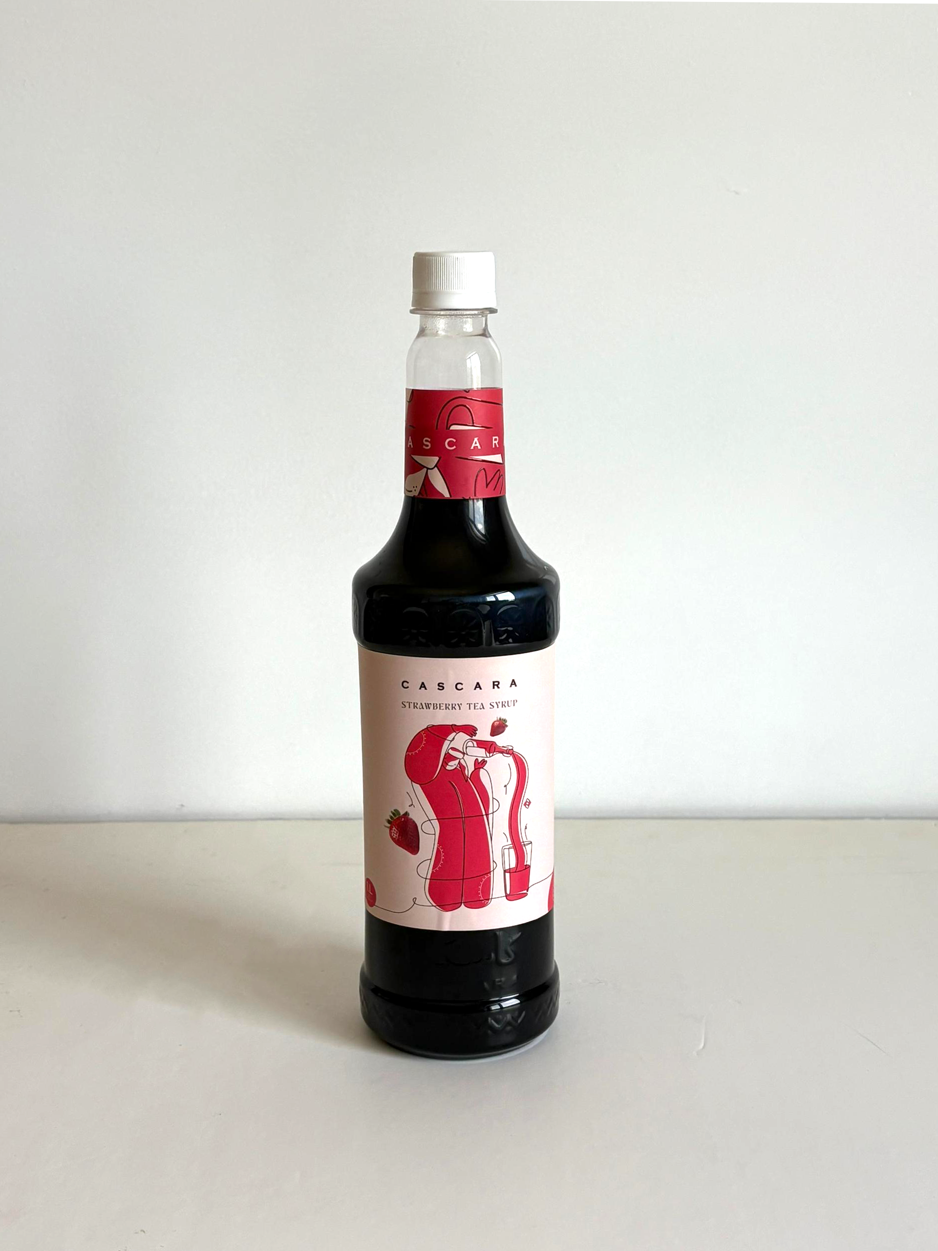 Strawberry Tea Syrup – 1L – Cascara Co. شراب شاي الفراولة – 1 لتر – شركة كاسكارا - Strawberry Tea Syrup – 1L – Cascara Co. – 1 – - باركود 768071003268 - CASCARA FLAVORS COMPANY